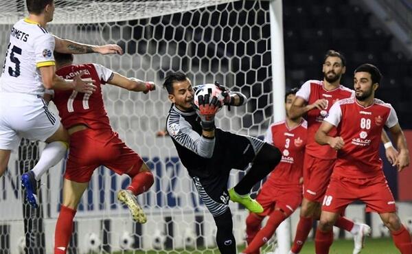 عکس تیم پرسپولیس با حامد لک
