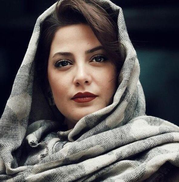 عکس طناز طباطبایی و خواهرش بهنوش
