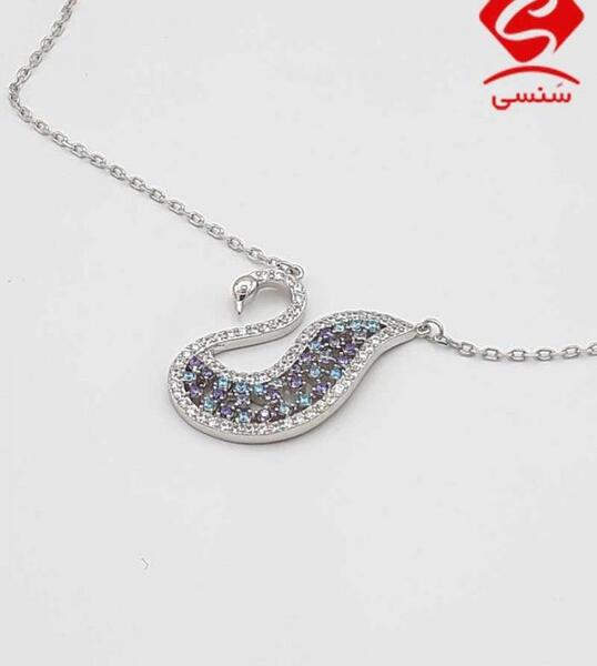 عکس گردنبند قو