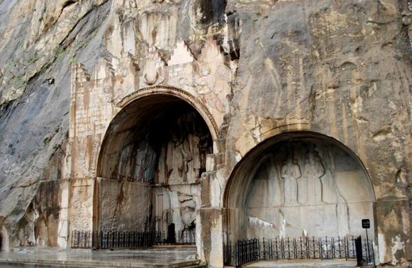 عکس داخل طاق بستان