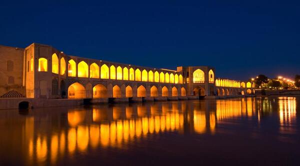 عکس عقاب پل خواجو