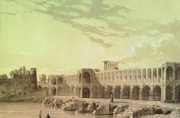 عکس عقاب پل خواجو