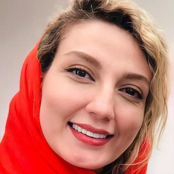 عکس حدیث میرامینی در خارج