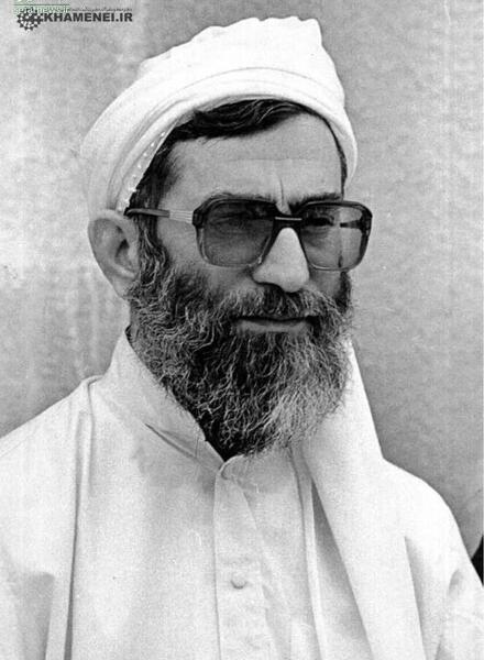 عکس امین حیایی با لباس بلوچی