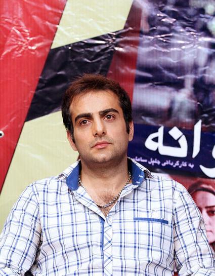 عکس حامد کمیلی در سریال پروانه