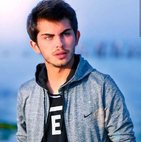 عکس ارسلان قاسمی در فیلم فاصله ها