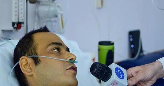 عکس رضا داوودنژاد در بیمارستان