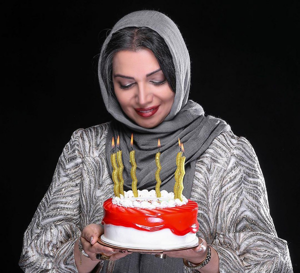 عکس های تولد الهام پاوه نژاد