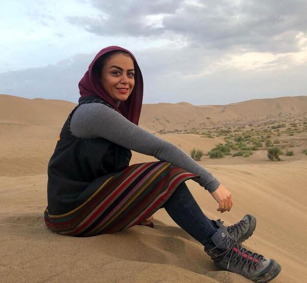 عکس شبنم فرشادجو کویر