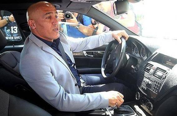 ژست عکس پشت فرمون