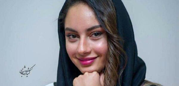 عکس لو رفته ترلان پروانه در بغل یک پسر