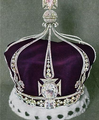 عکس ملکه و تاج