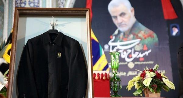 عکس سردار سلیمانی خادم امام رضا