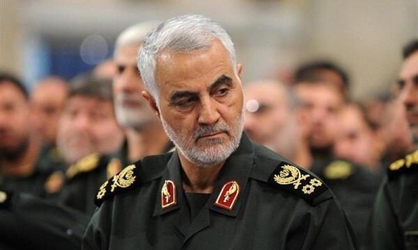 عکس سردار سلیمانی خادم امام رضا