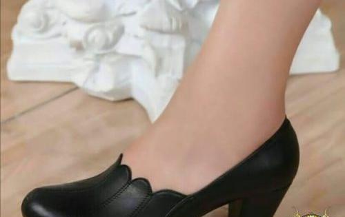 عکس کفش پاشنه بلند طبی