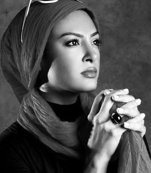 عکس های آتلیه ای حدیثه تهرانی