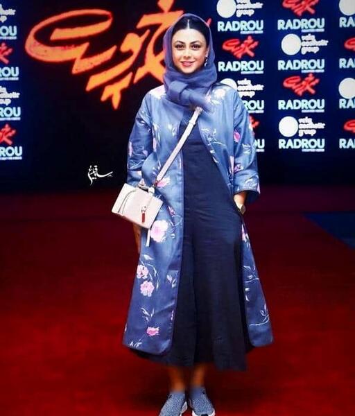 عکس آزاده صمدی با همسرش