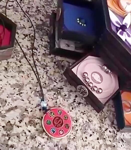 عکس داخل جعبه معجزه گر ها