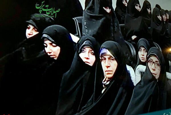 عکس زن روحانی