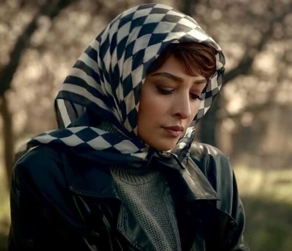 عکس نوشته آناهیتا درگاهی