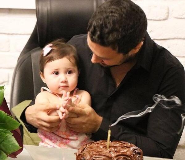 عکس شاهرخ استخری و دخترش نبات