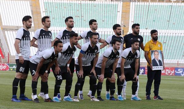 عکس بازیکنان تیم نفت مسجدسلیمان