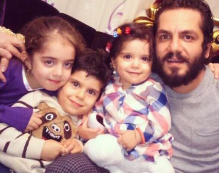عکس عباس غزالی و برادرزاده اش
