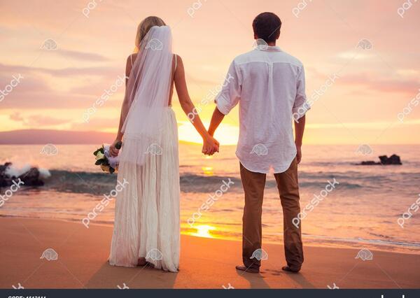عکس عروس و داماد در غروب