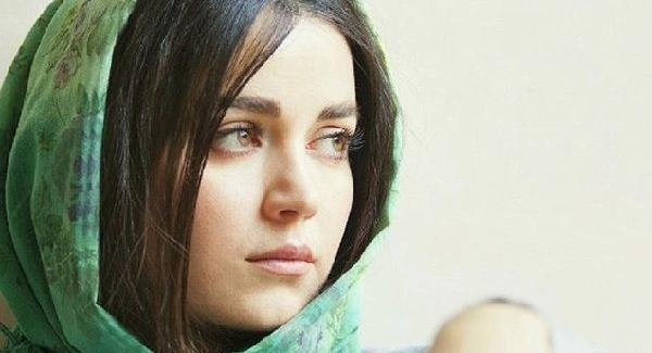 عکس بازیگر زن افسانه پاکرو