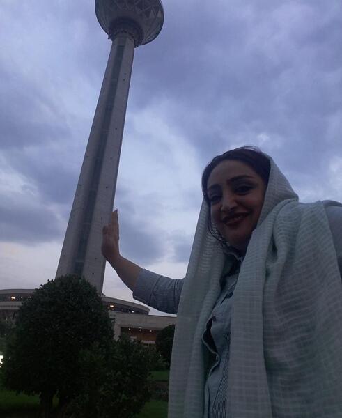 عکس داخل آسانسور برج میلاد