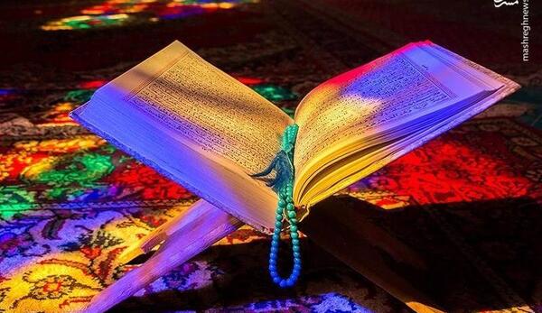 عکس دختر چادری در مسجد