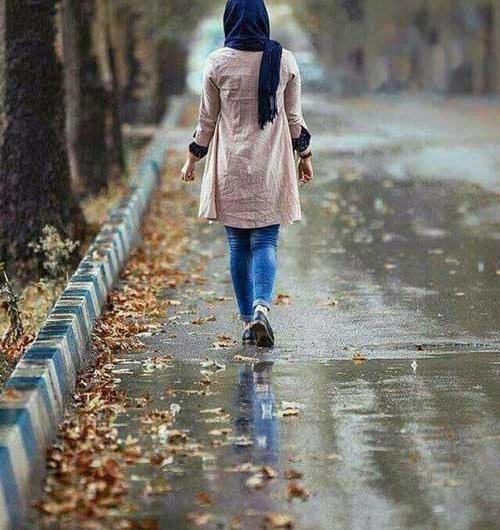 عکس یک دختر تنها