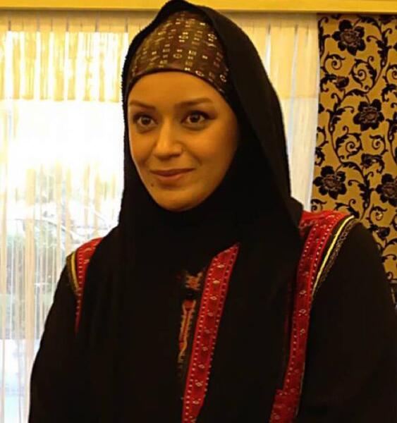 عکس الهام چرخنده ویکی پدیا