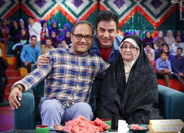 عکس رامبد جوان با پدر و مادرش