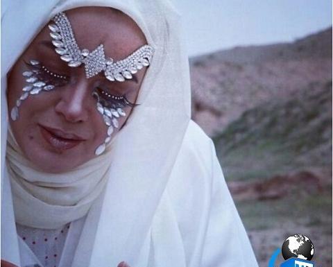 عکس الهام چرخنده و رهبری