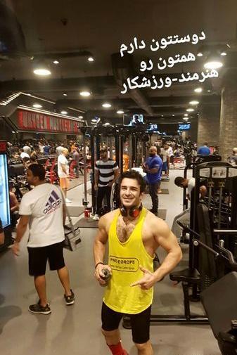 عکس پوریا پورسرخ در باشگاه بدنسازی