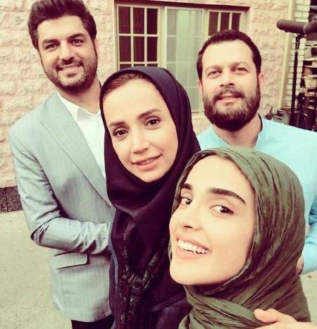 عکسهای الهه حصاری مادرش