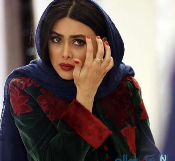 عکس نیمرخ آزاده صمدی