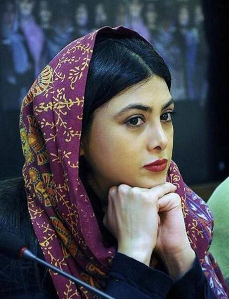 عکس نیمرخ آزاده صمدی