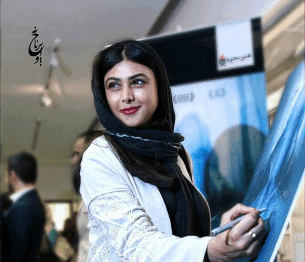 عکس نیمرخ آزاده صمدی