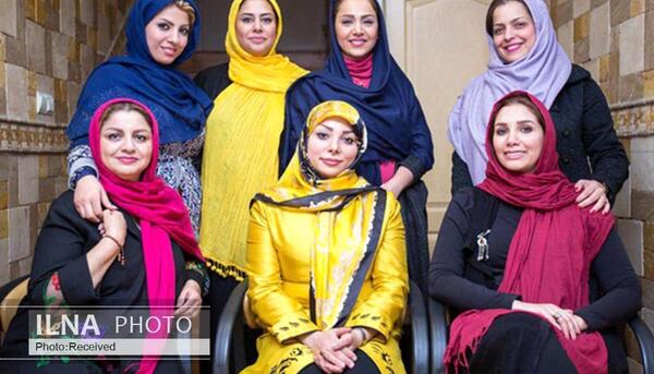 عکس گروه بانوان رستا
