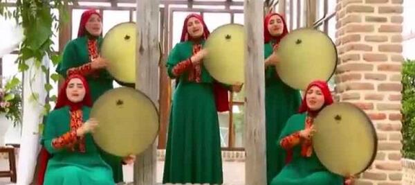 عکس گروه بانوان رستا