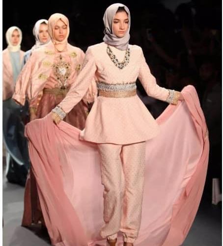 عکس بلک پینک با حجاب