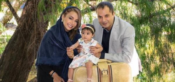 عکس شبنم قلی خانی در کنار الهه حصاری