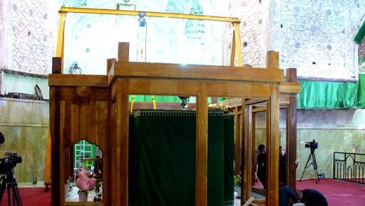 عکسهای تعویض ضریح امام حسین
