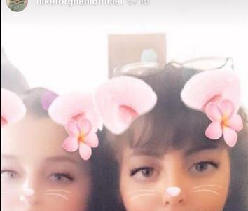 عکس سارا و نیکا در آمریکا