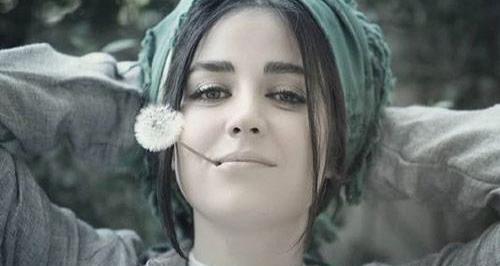عکس افسانه پاکرو چند سال دارد