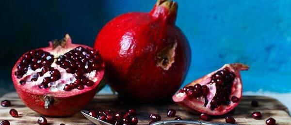 عکس انار دانه سیاه