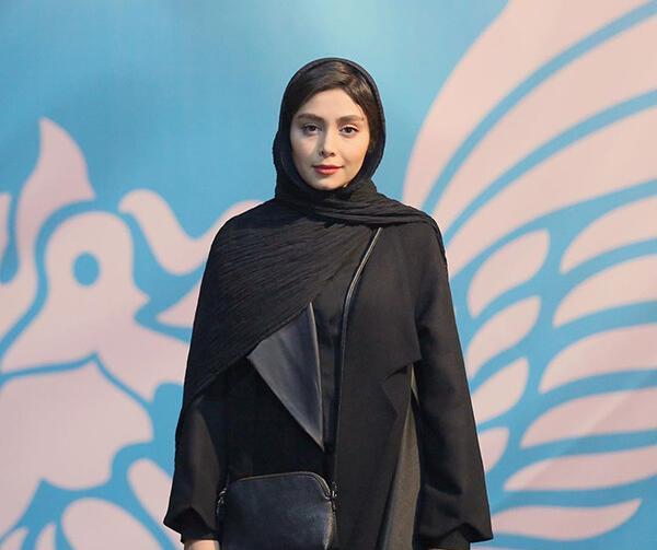 عکس دیبا زاهدی درسریال آقازاده