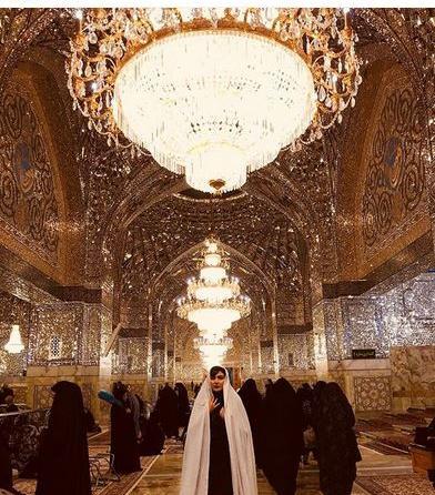 عکس چادری حرم امام رضا